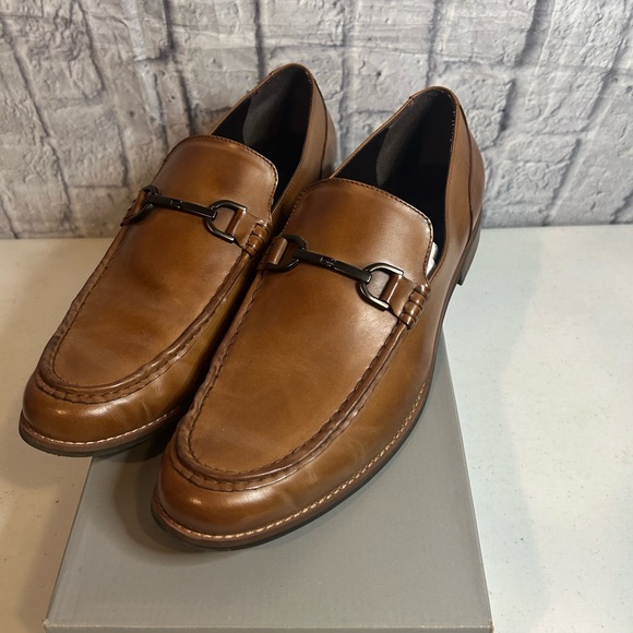 Size 13 slip on shoe - Picture 2 of 3